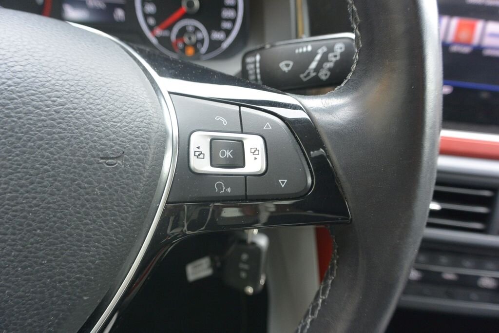 Volkswagen Polo Hatchback 999,0 70 kw