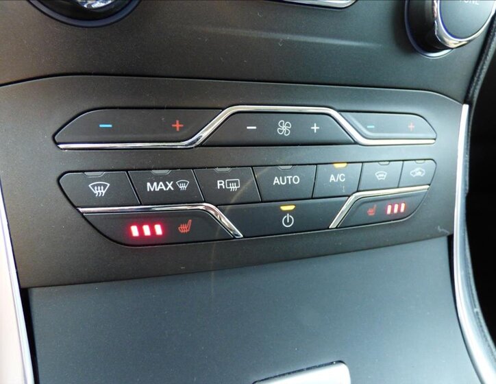 Ford S-MAX MPV 2,0 l 110 kw