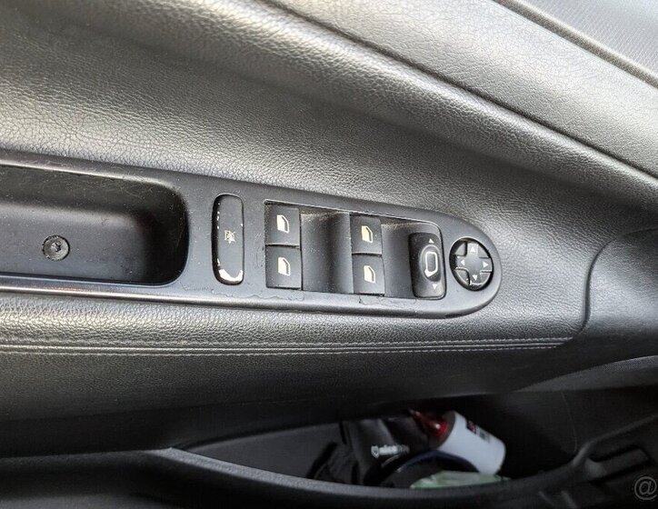 Peugeot 207 Liftback 0,0 68 kw