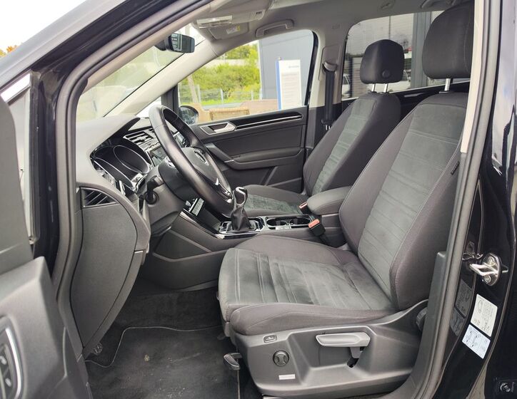 Volkswagen Touran 17