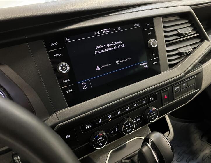 Volkswagen Caravelle 7