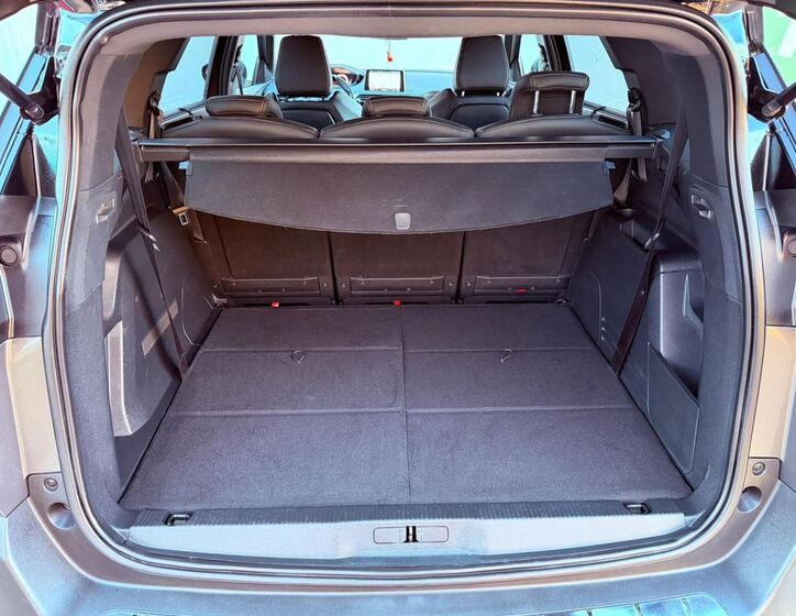 Peugeot 5008 9