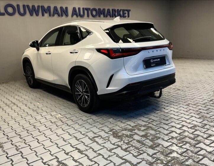 Lexus NX 350h SUV 2,5 l 179 kw