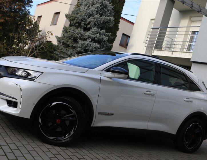 DS Automobiles DS7 Crossback Kombi 2,0 l 130 kw