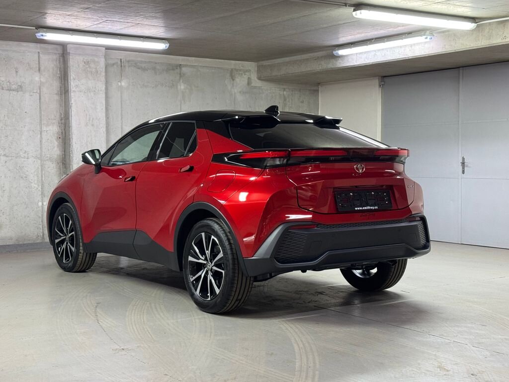 Toyota C-HR Hatchback 1,8 l 90 kw