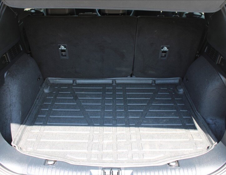 Ford Kuga SUV / Terénní 1,5 l 110 kw