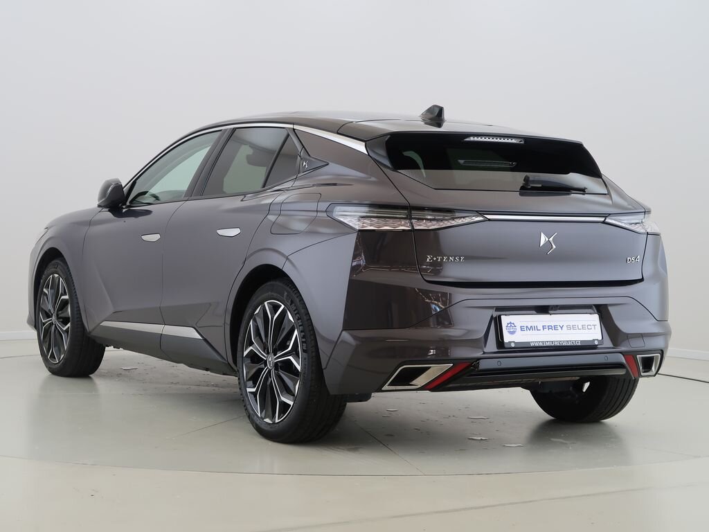 DS Automobiles DS4 Hatchback 1,6 l 132 kw