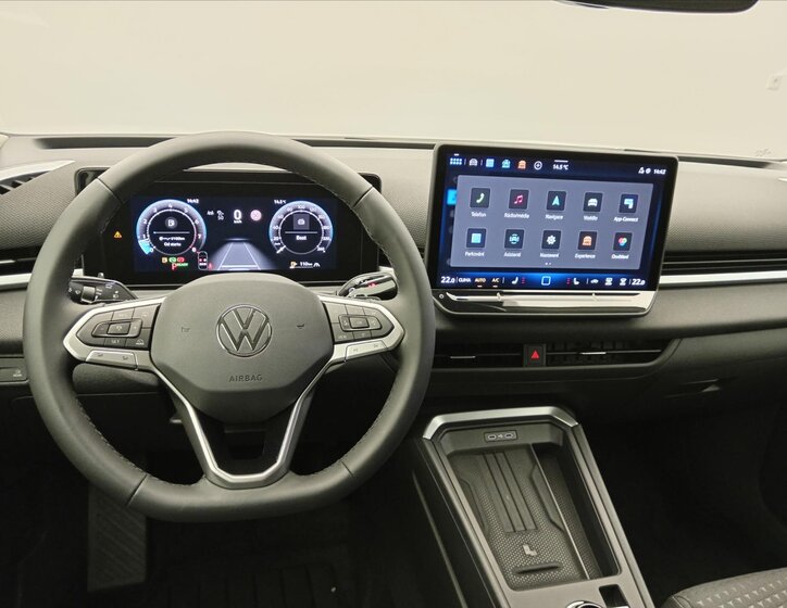 Volkswagen T-Roc SUV / Terénní 1,5 l 110 kw