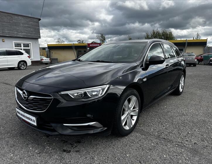 Opel Insignia 1