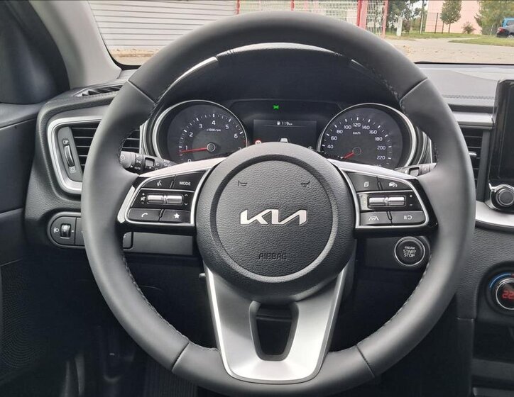 KIA Ceed 14