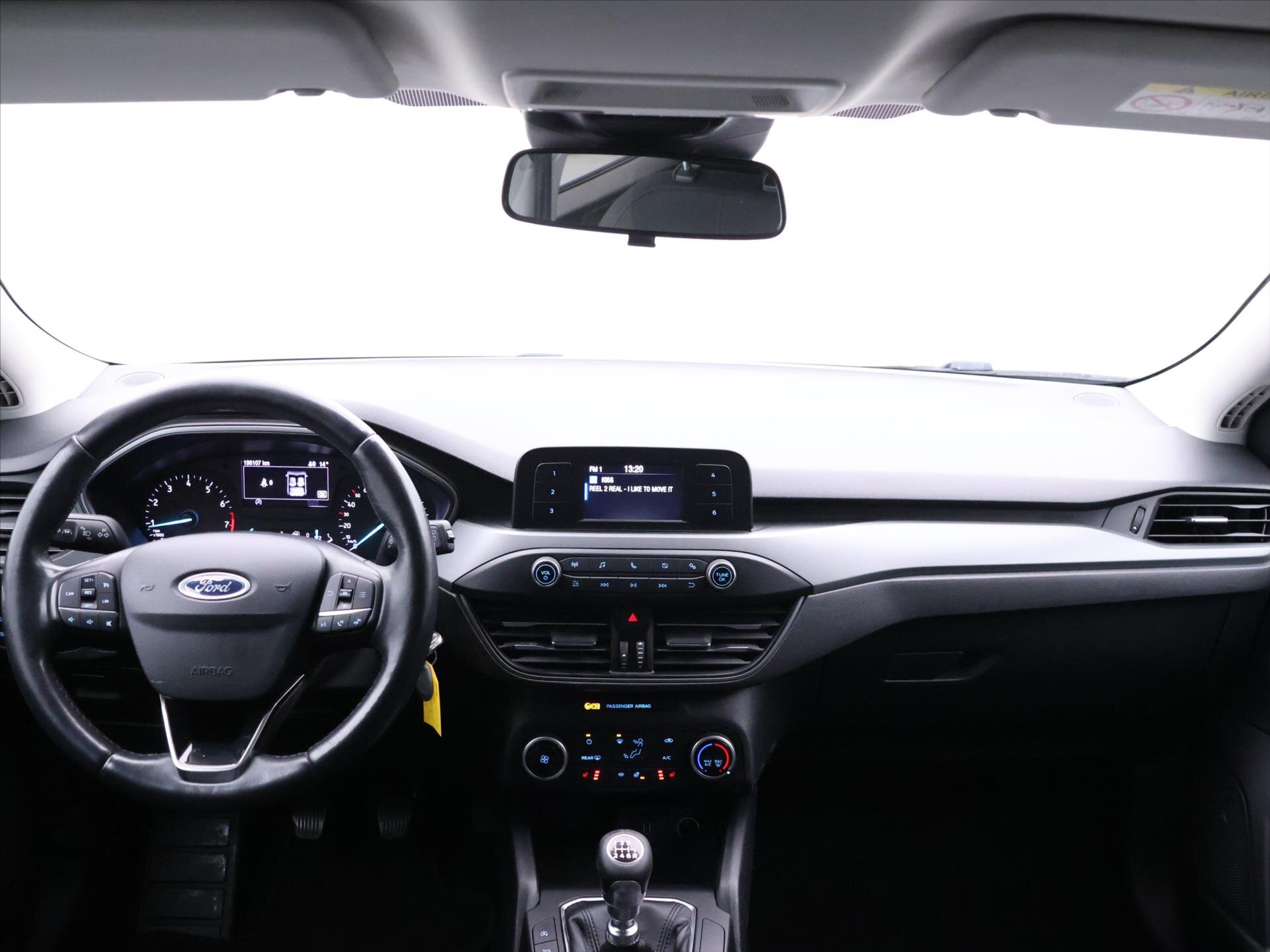 Ford Focus Kombi 999,0 74 kw