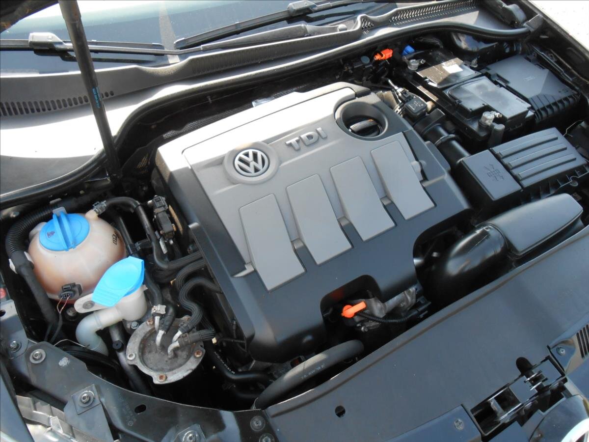 Volkswagen Golf Hatchback 1,6 l 77 kw