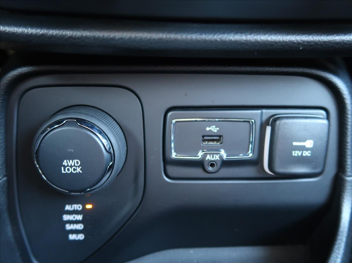 Jeep Renegade SUV 2,0 l 103 kw