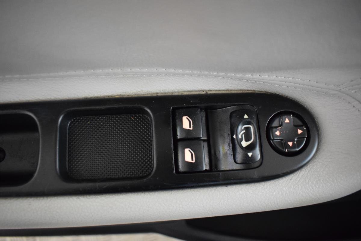 Peugeot 207 Kabriolet 1,6 l 88 kw