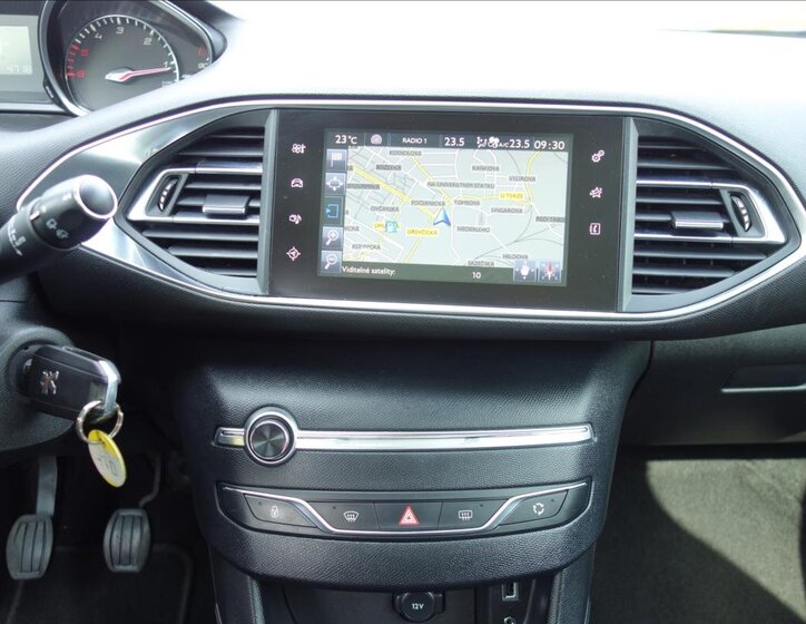 Peugeot 308 Kombi 1,6 l 88 kw