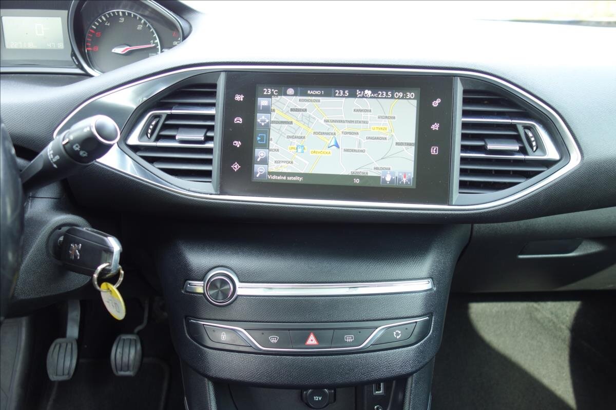 Peugeot 308 Kombi 1,6 l 88 kw