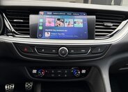 Opel Insignia Hatchback 2,0 l 128 kw