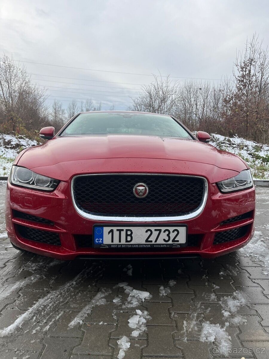 Jaguar XE Sedan / Limuzína 0,0 0
