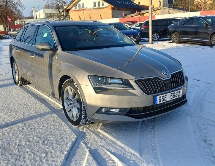Škoda Superb 2