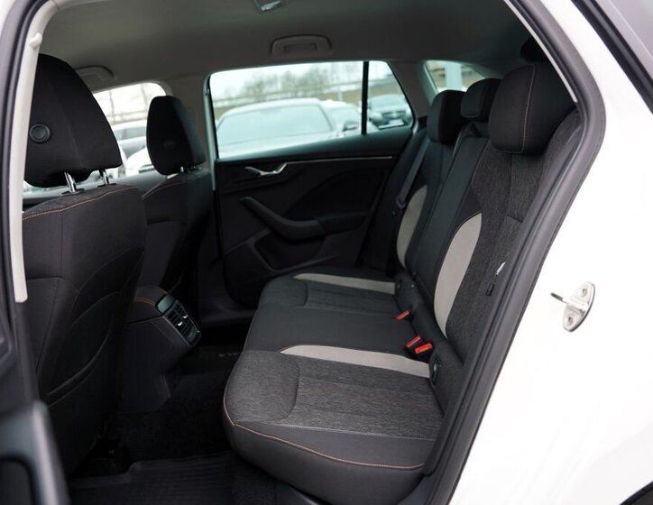 Škoda Scala Hatchback 1,6 l 85 kw