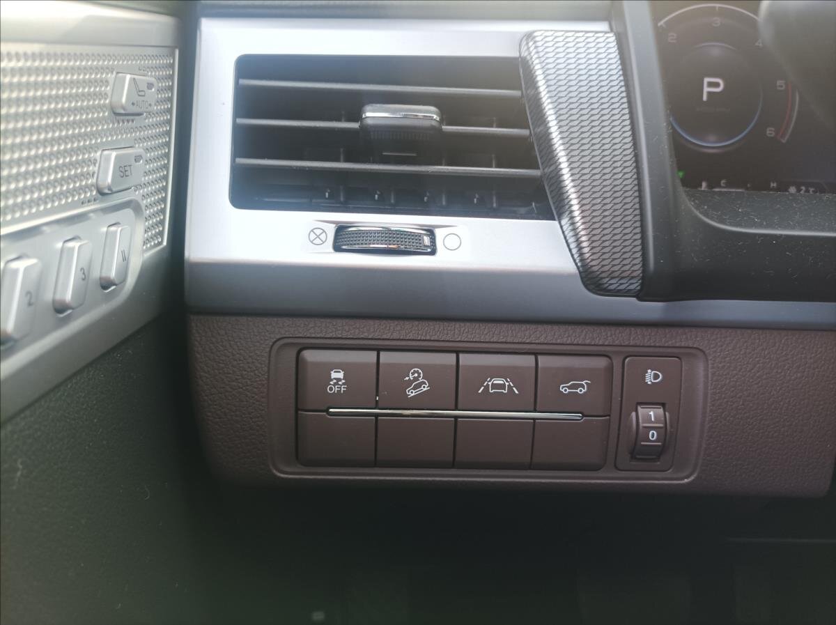 SsangYong Rexton SUV 2,2 l 148 kw