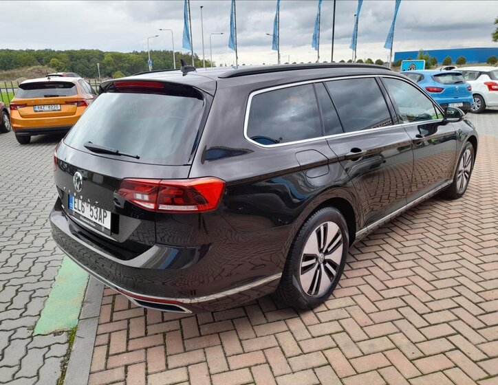 Volkswagen Passat Kombi 1,4 l 115 kw