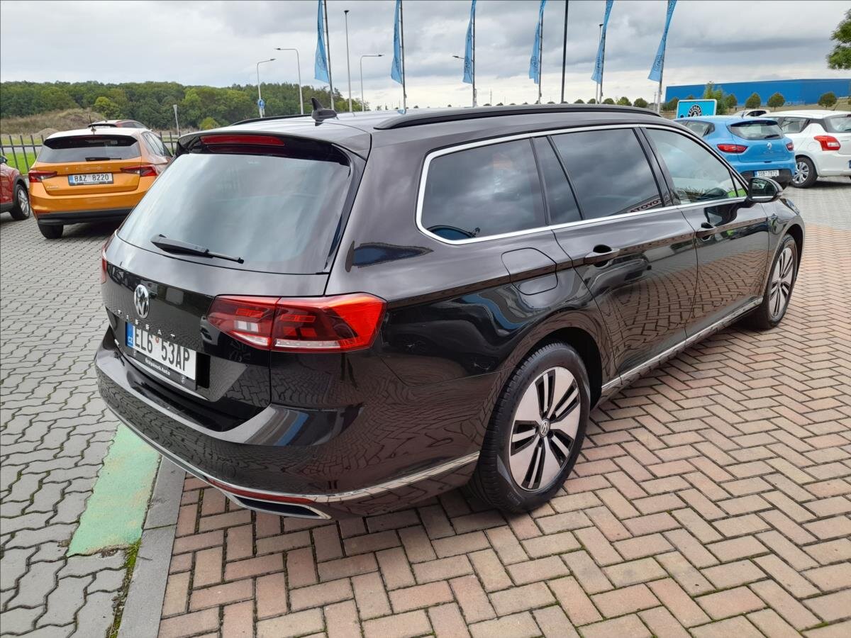 Volkswagen Passat Kombi 1,4 l 115 kw