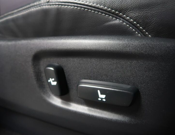 Toyota Land Cruiser 15