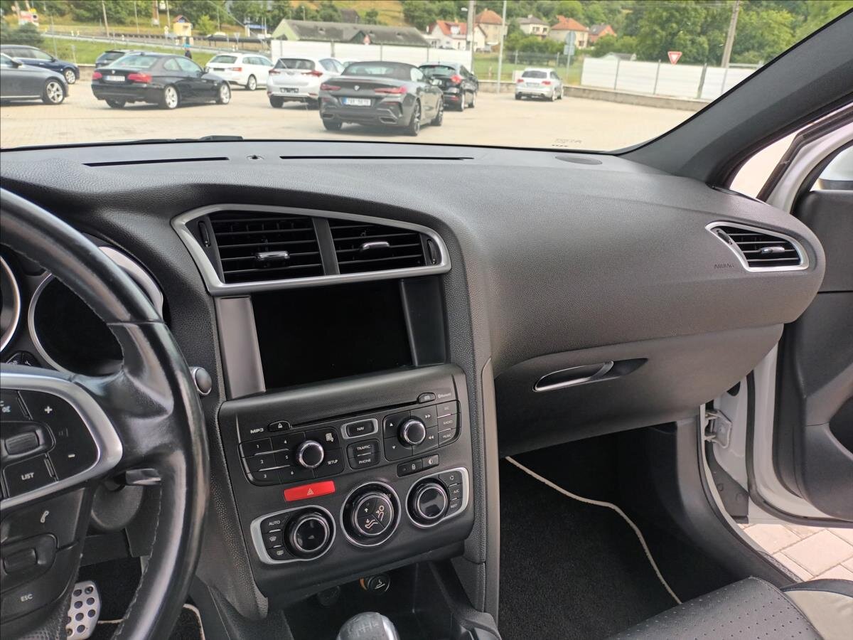 Citroën DS4 Hatchback 1,6 l 147 kw