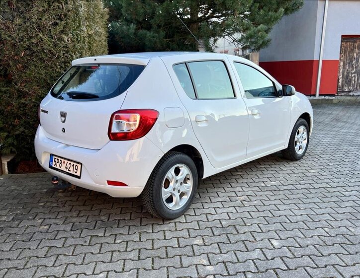 Dacia Sandero Hatchback 1,1 l 55 kw