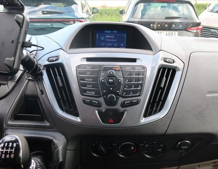 Ford Tourneo Custom MPV 2,2 l 114 kw