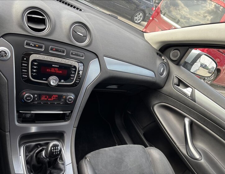 Ford Mondeo Kombi 2,0 l 103 kw