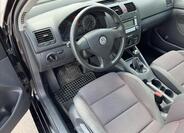 Volkswagen Golf 9