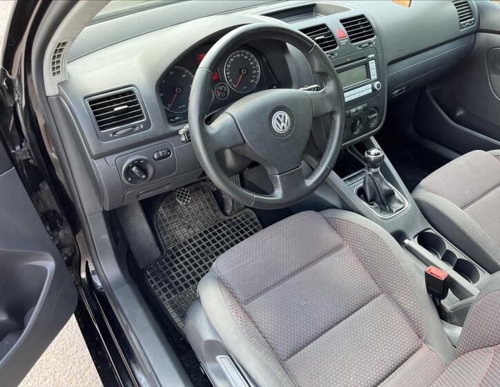 Volkswagen Golf 9