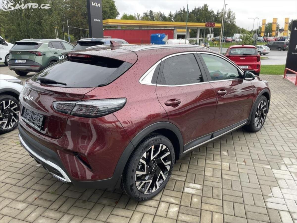 KIA XCeed SUV / Terénní 1,6 l 110 kw