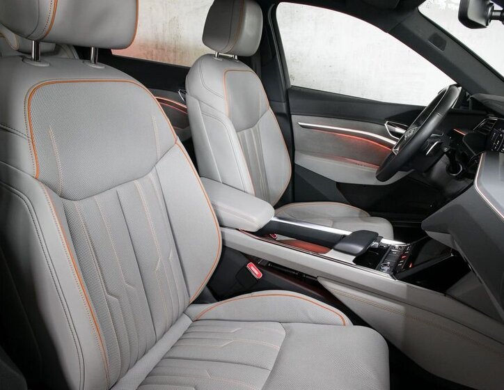 Audi e-tron SUV 0,0 300 kw