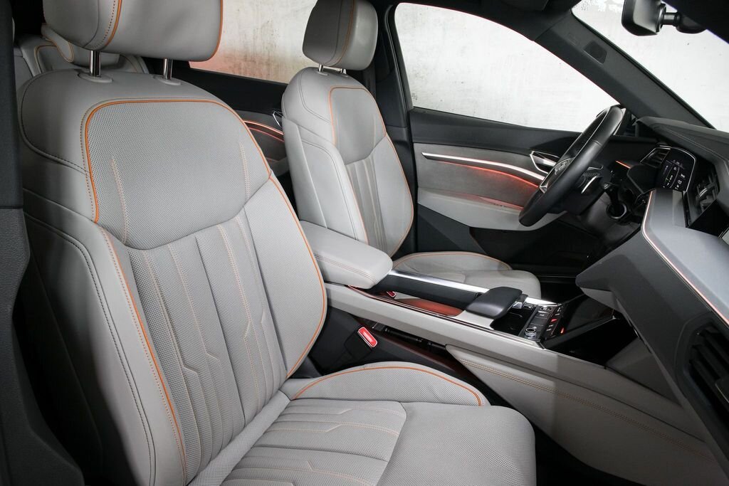 Audi e-tron SUV 0,0 300 kw