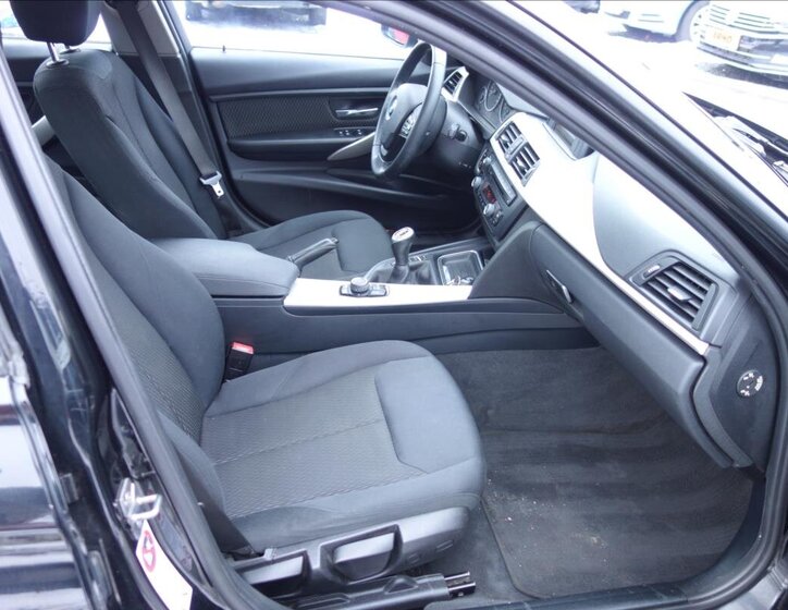 BMW Řada 3 Sedan 2,0 l 105 kw