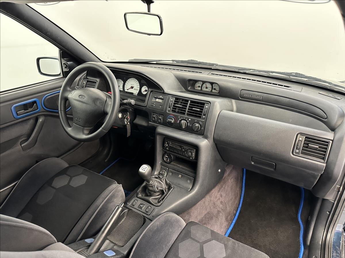 Ford Escort Hatchback 2,0 l 162 kw