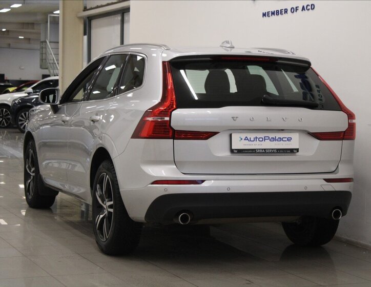 Volvo XC60 SUV / Terénní 2,0 l 184 kw
