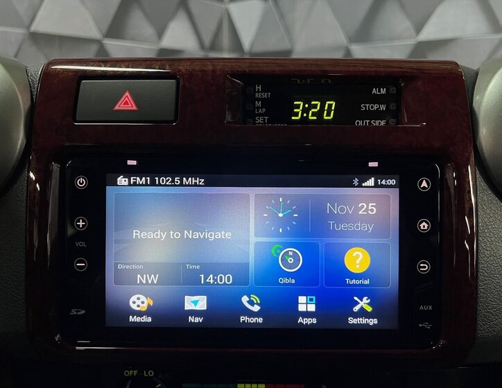 Toyota Land Cruiser 16