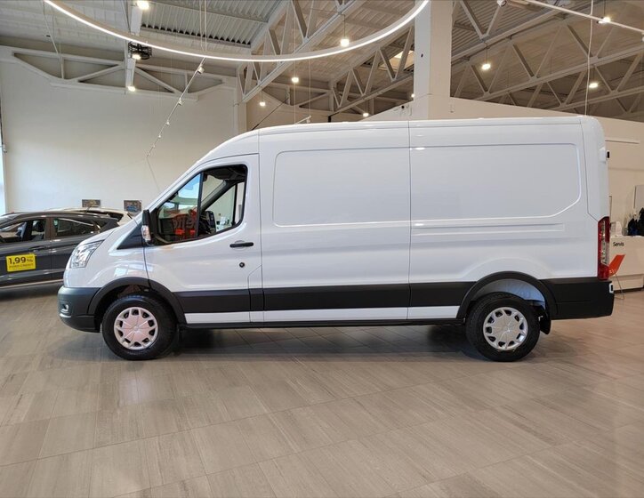Ford Transit 8
