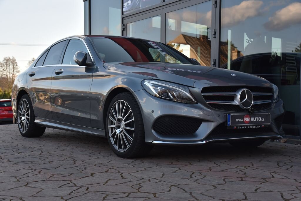 Mercedes-Benz Třídy C Sedan / Limuzína 2,1 l 125 kw
