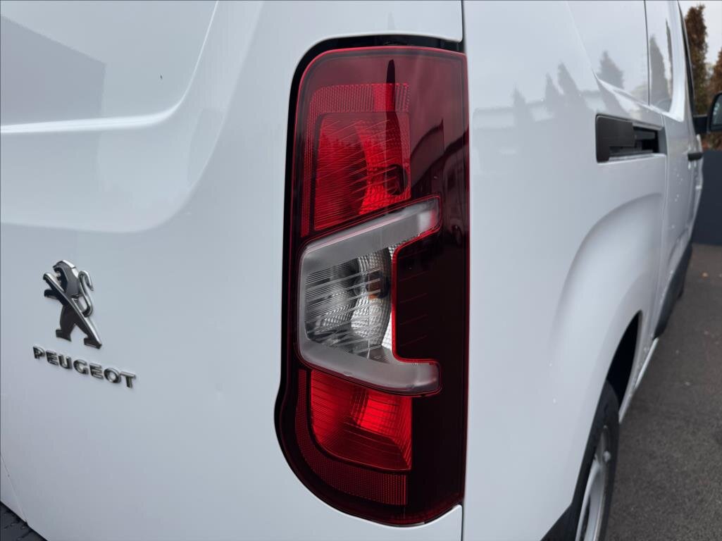 Peugeot Partner Skříň 1,5 l 96 kw