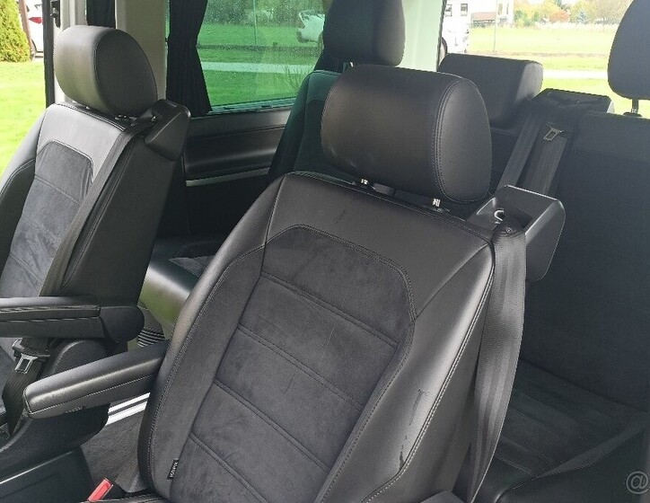 Volkswagen Multivan 18