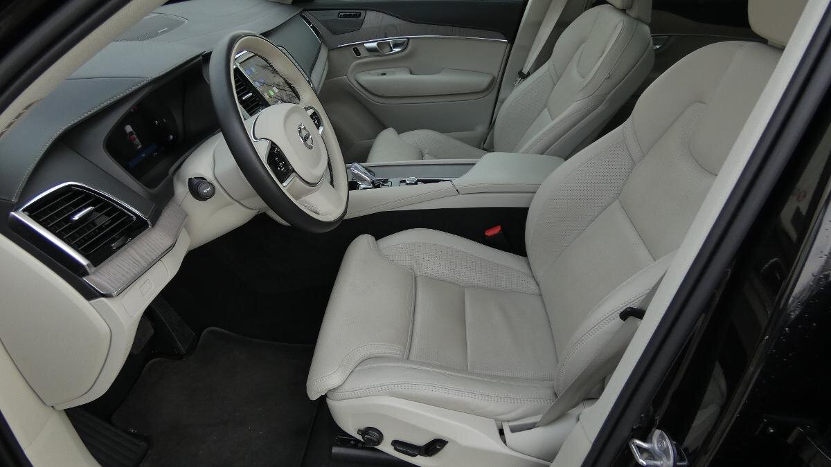 Volvo XC90 SUV / Terénní 2,0 l 173 kw