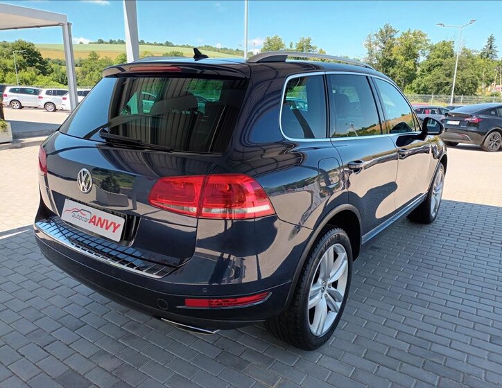 Volkswagen Touareg SUV / Terénní 3,0 l 176 kw