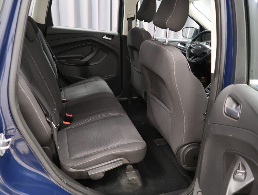 Ford Kuga Hatchback 1,5 l 88 kw