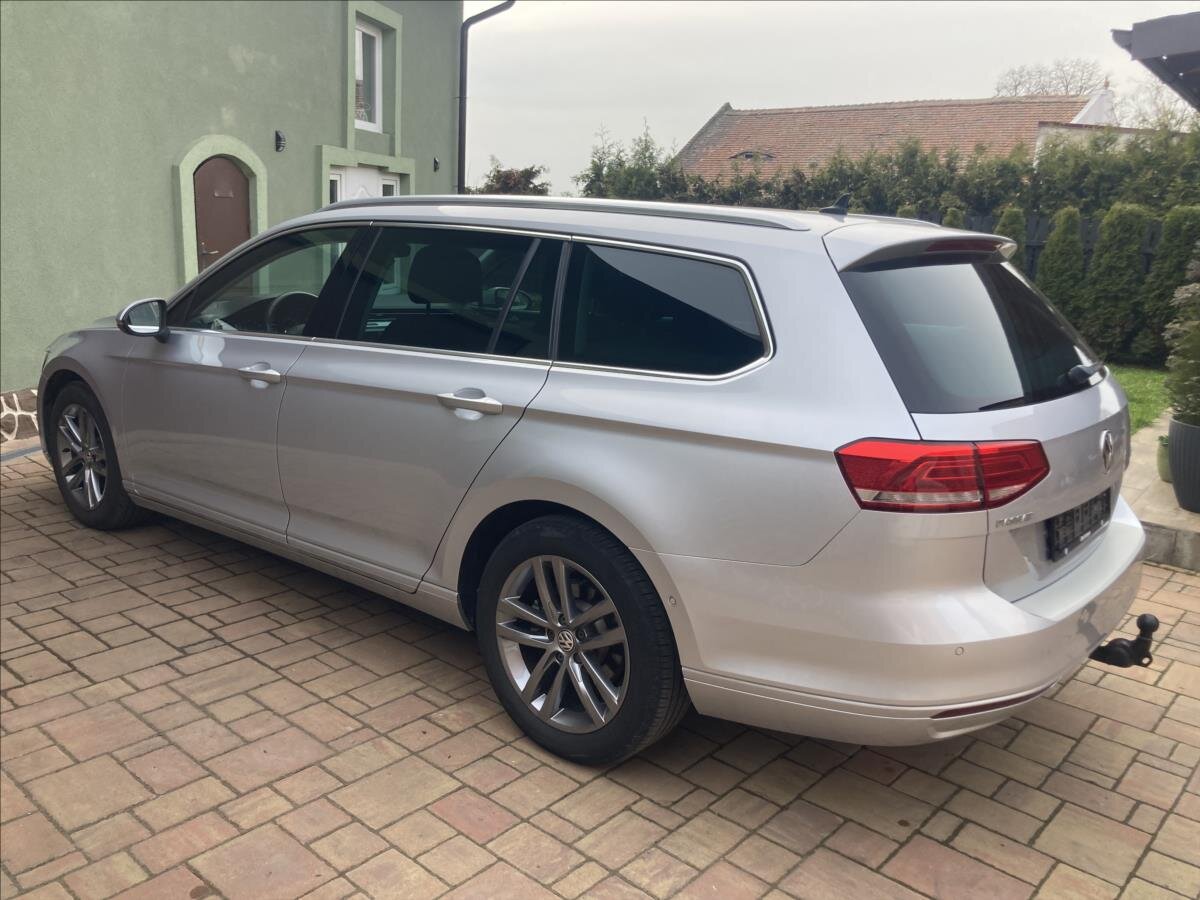 Volkswagen Passat Kombi 1,4 l 110 kw