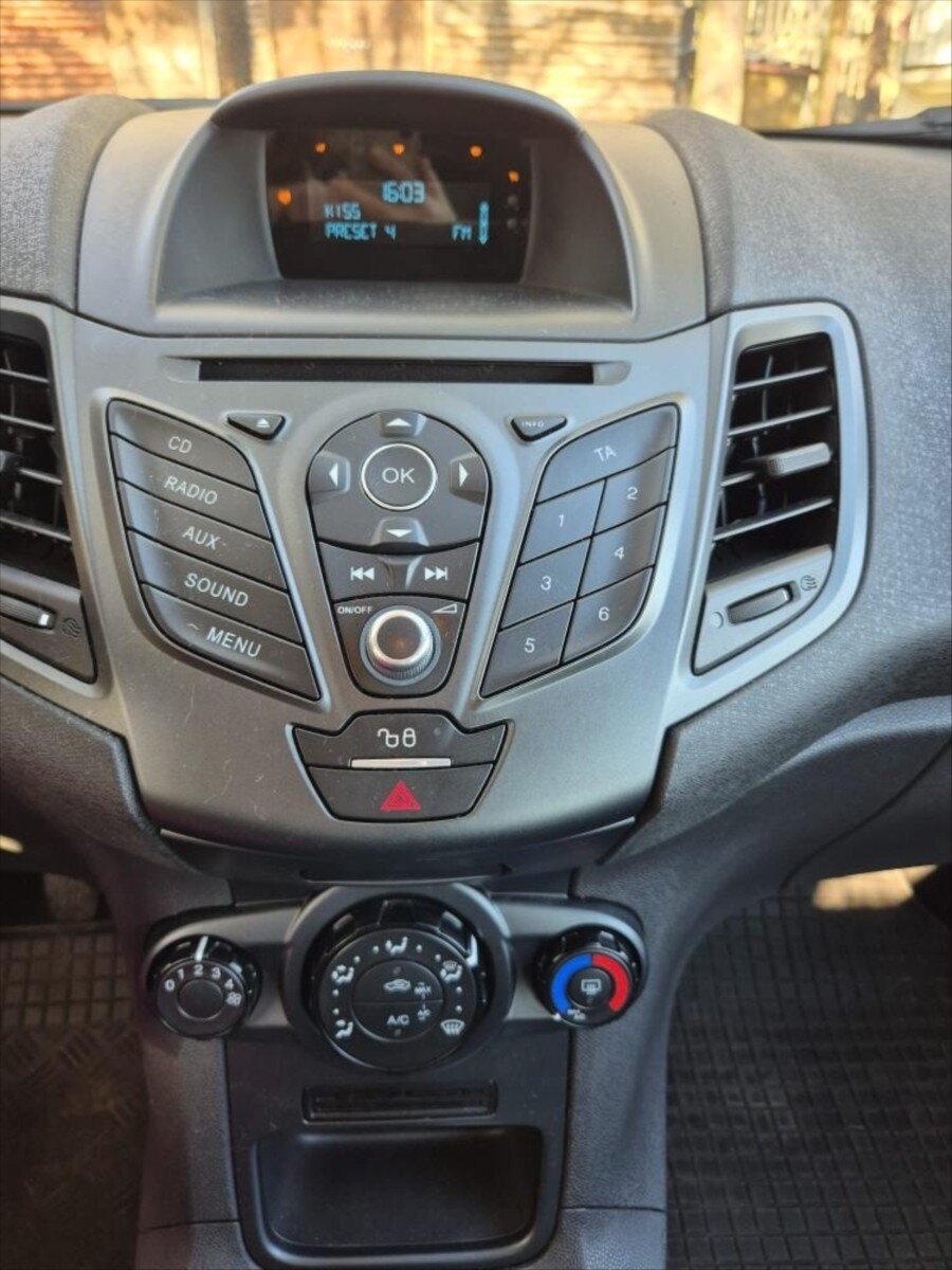 Ford Fiesta MPV 0,0 60 kw